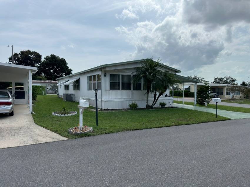 9 Stillwater Road a Winter Haven, FL Mobile or Manufactured Home for Sale